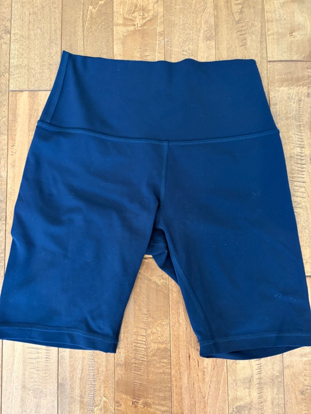 High-Waist Women’s Lululemon Size 6 6” Bike Shorts